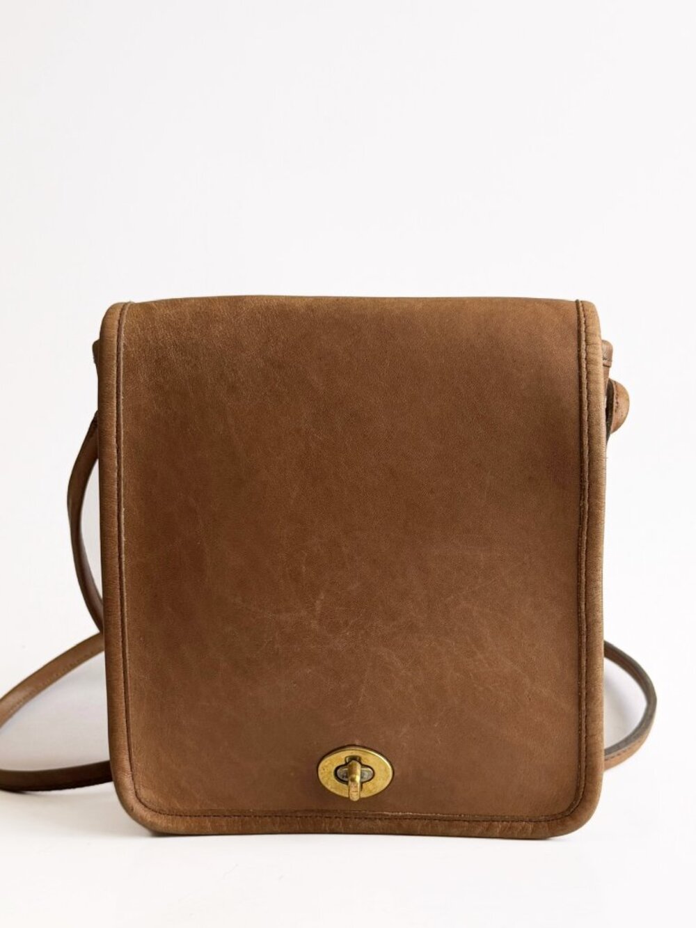 Vintage Coach 9620 Compact Pouch Crossbody Bag Tabac Leather USA pre-1994